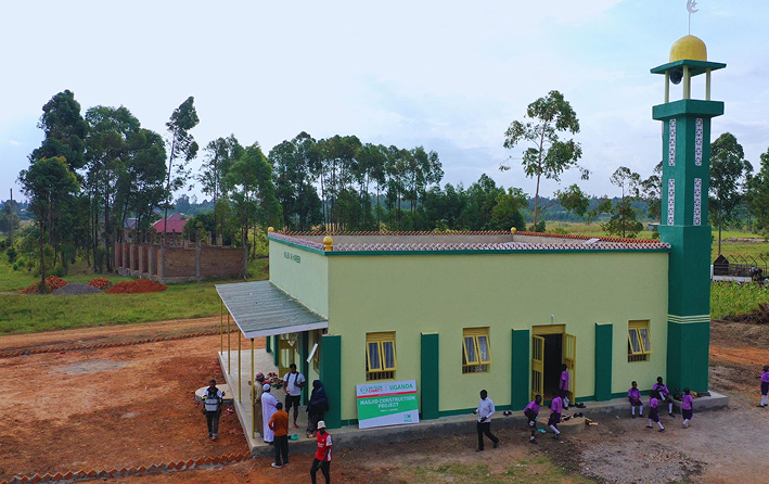 Sadaqah &amp; Sadaqah Jariyah in Islam: Meaning, Types, Rewards and How to Give