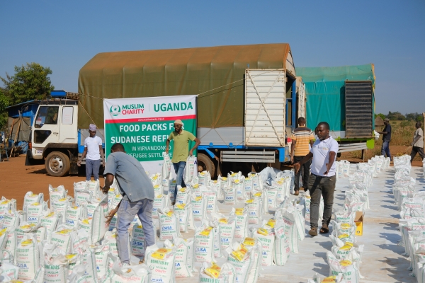 1,000 SUDANESE REFUGEE FAMILIES RECEIVE EMERGENCY FOOD AID IN UGANDA